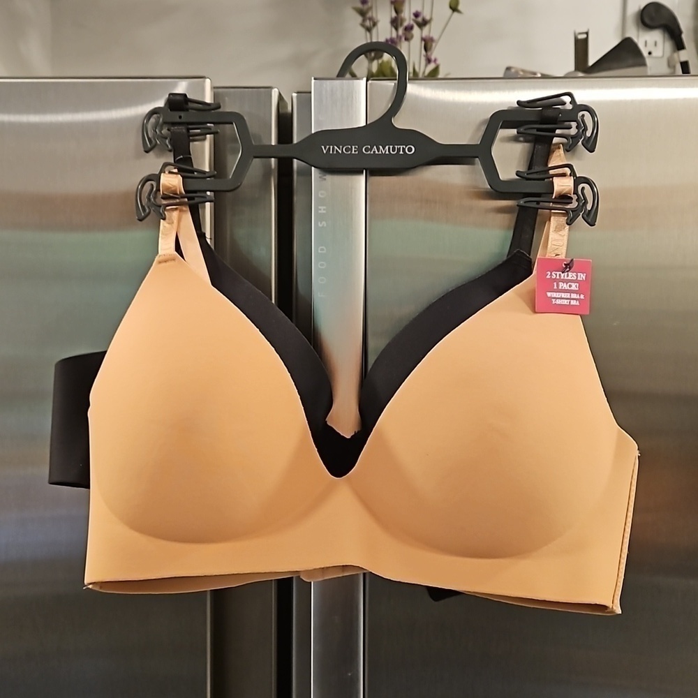 💕VINCE CAMUTO💕 Wire Free Bra & T-Shirt Bra (2 Pack) ~ Black & Nude 34C NWT